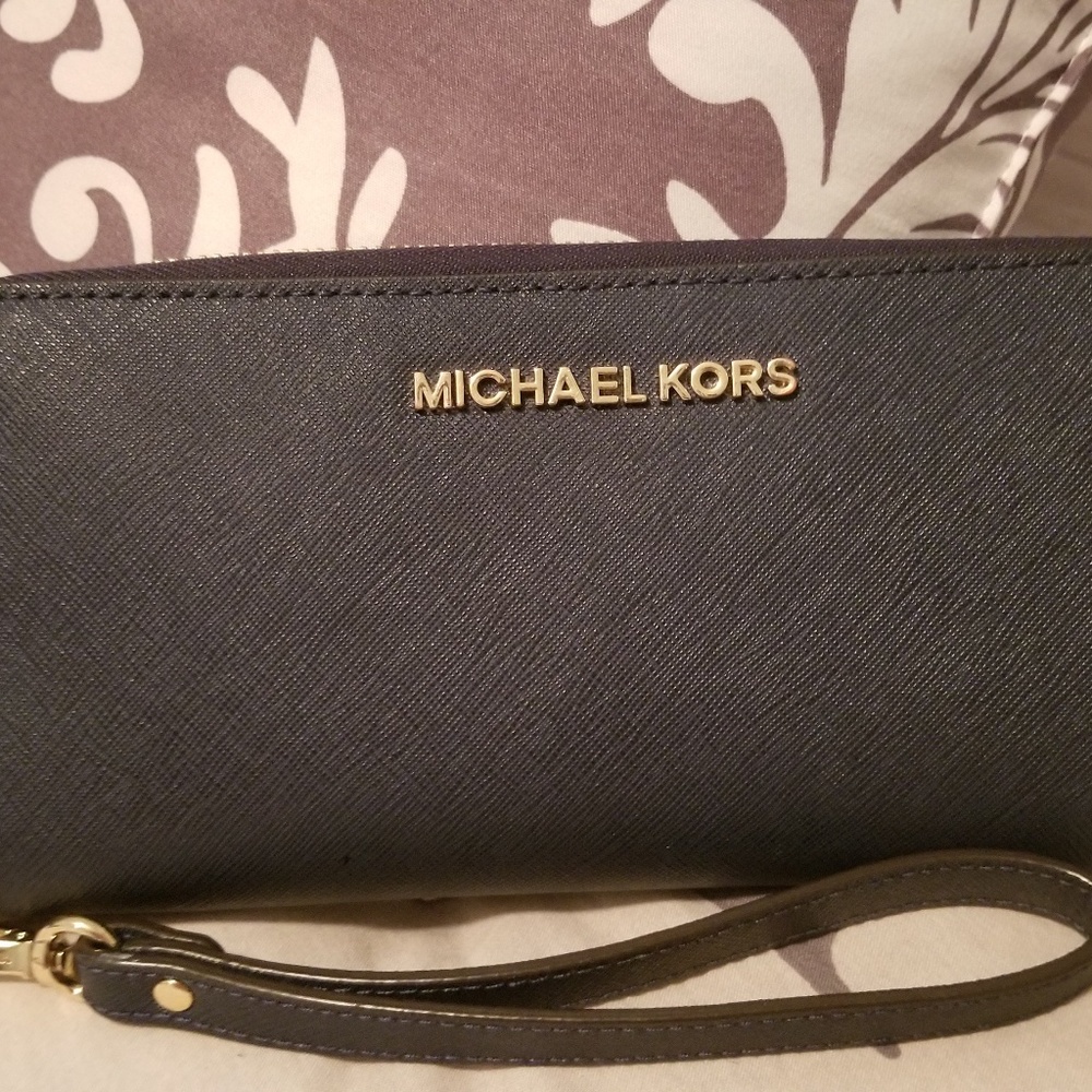 Michael Kors wallet